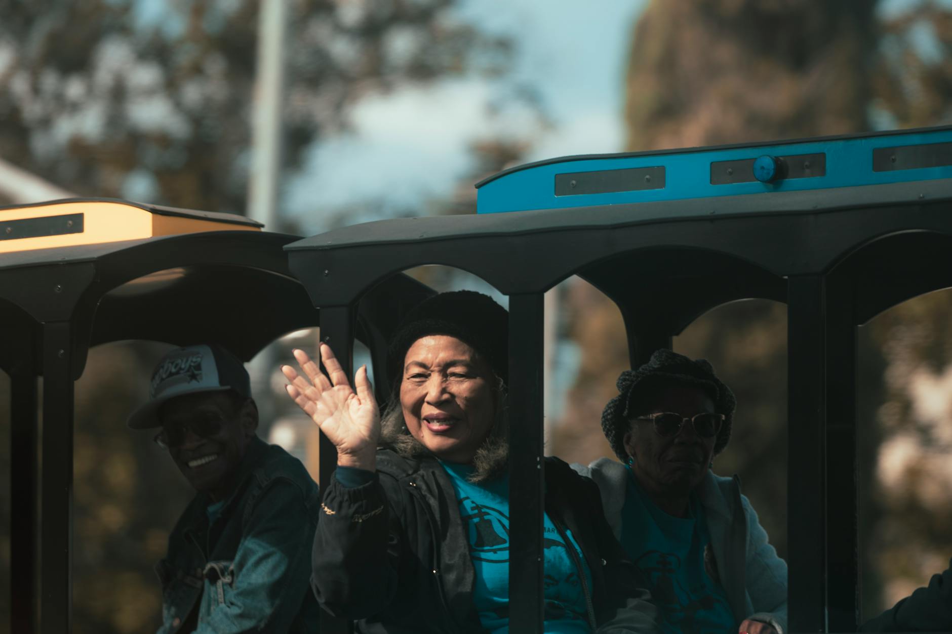 découvrez les nouveaux trains de luxe dédiés aux seniors en chine, offrant des voyages touristiques exceptionnels avec des services de santé à bord. parfait pour les retraités souhaitant explorer le pays en toute sérénité.
